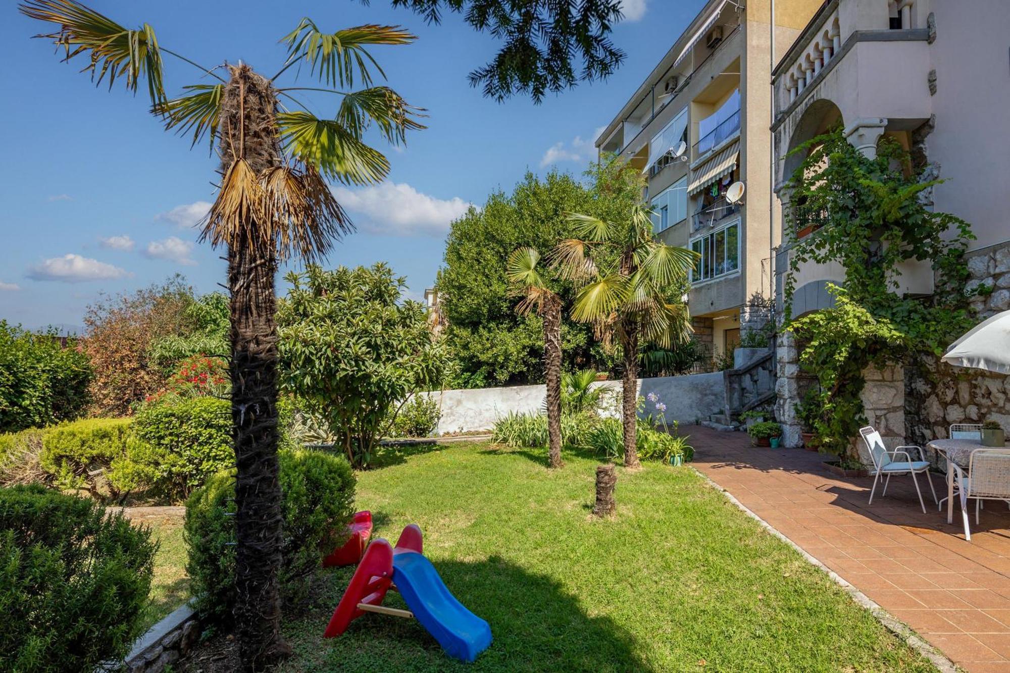 רייקה City Apartment With Garden - Happy Rentals מראה חיצוני תמונה
