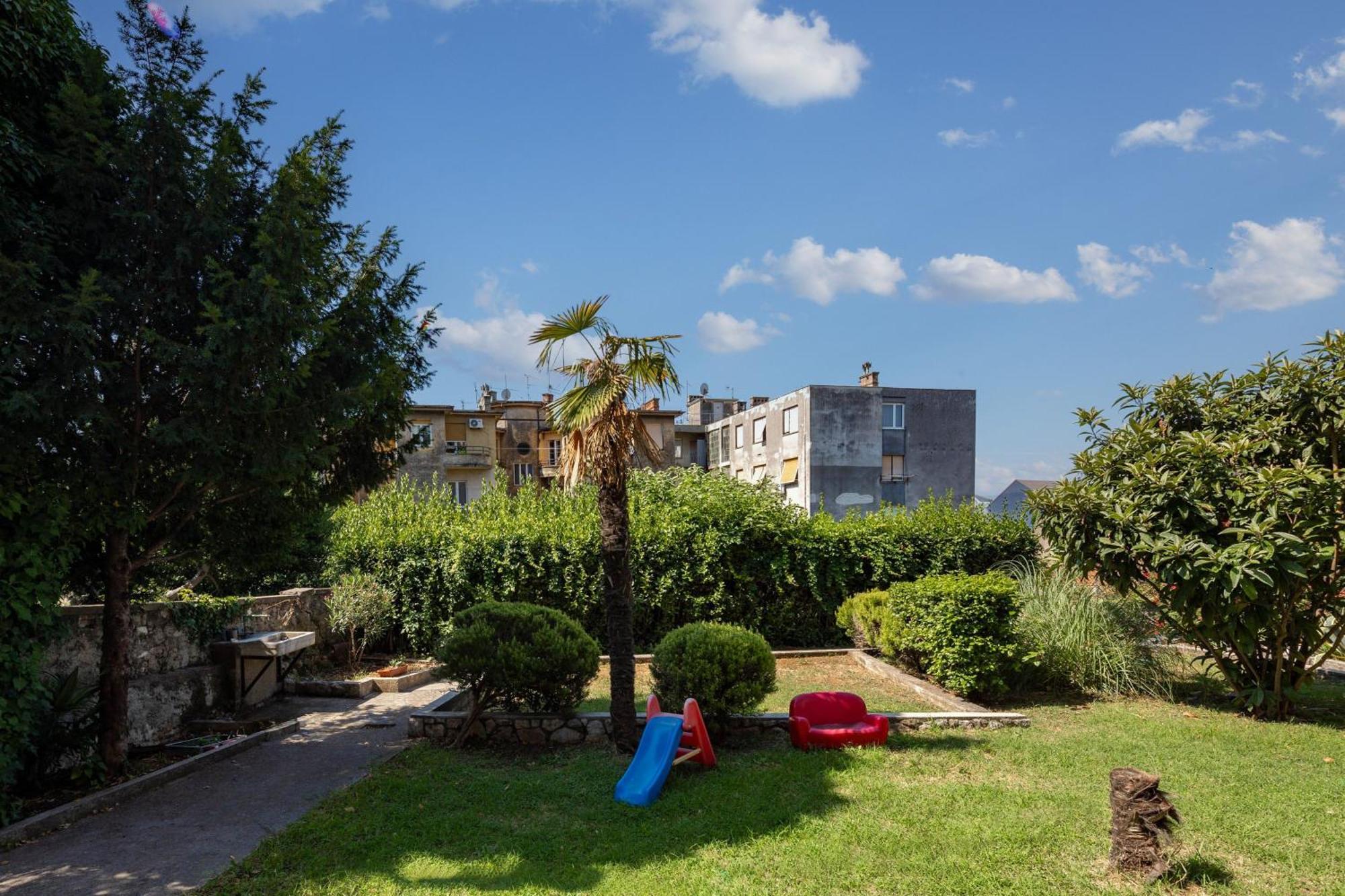 רייקה City Apartment With Garden - Happy Rentals מראה חיצוני תמונה